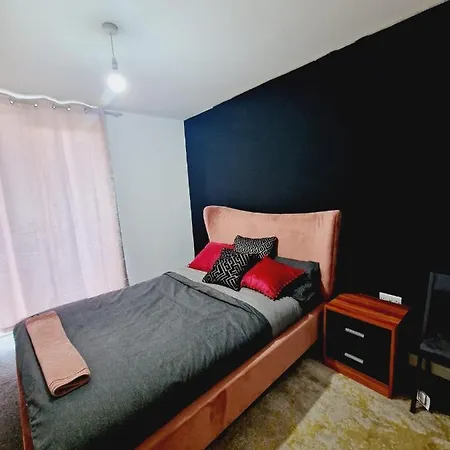 Rated Luxury In Centre Apartament *